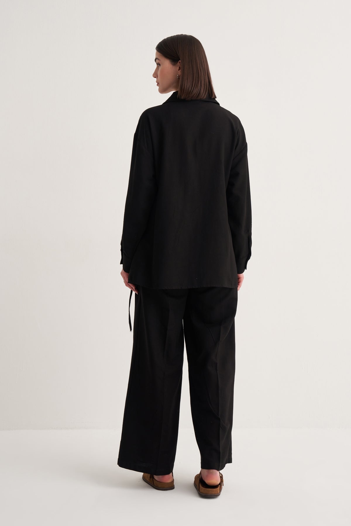 Kadın Dökümlü Pamuklu Yakalı Kimono Siyah