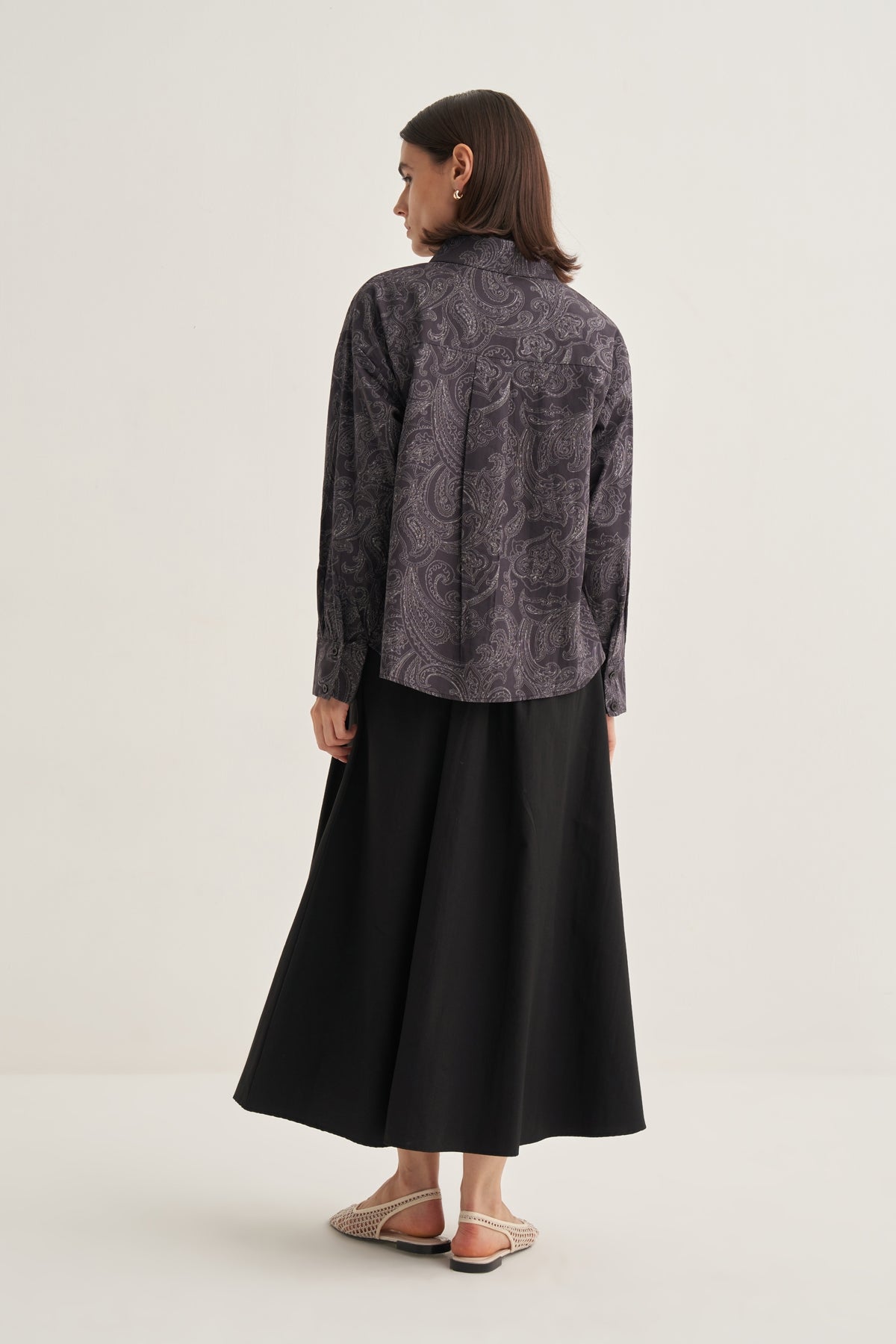 Kadın Poplin Oversize Kısa Gömlek Paisley Desen Siyah