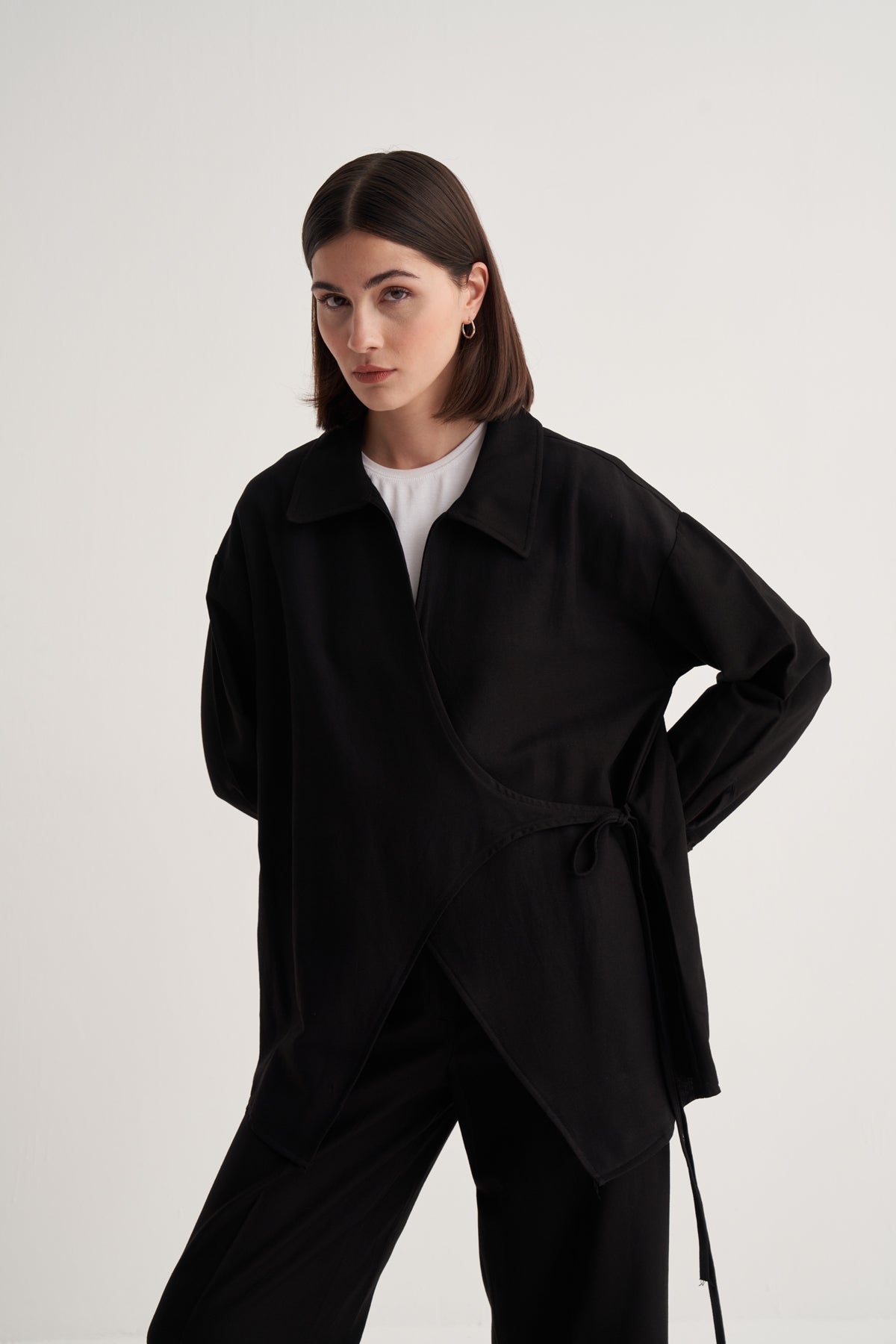 Kadın Dökümlü Pamuklu Yakalı Kimono Siyah