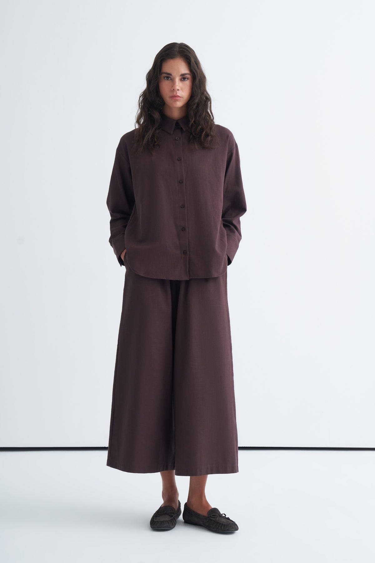 Kadın Organik Pamuklu Oversize Gömlek Pantolon Takım Kahve