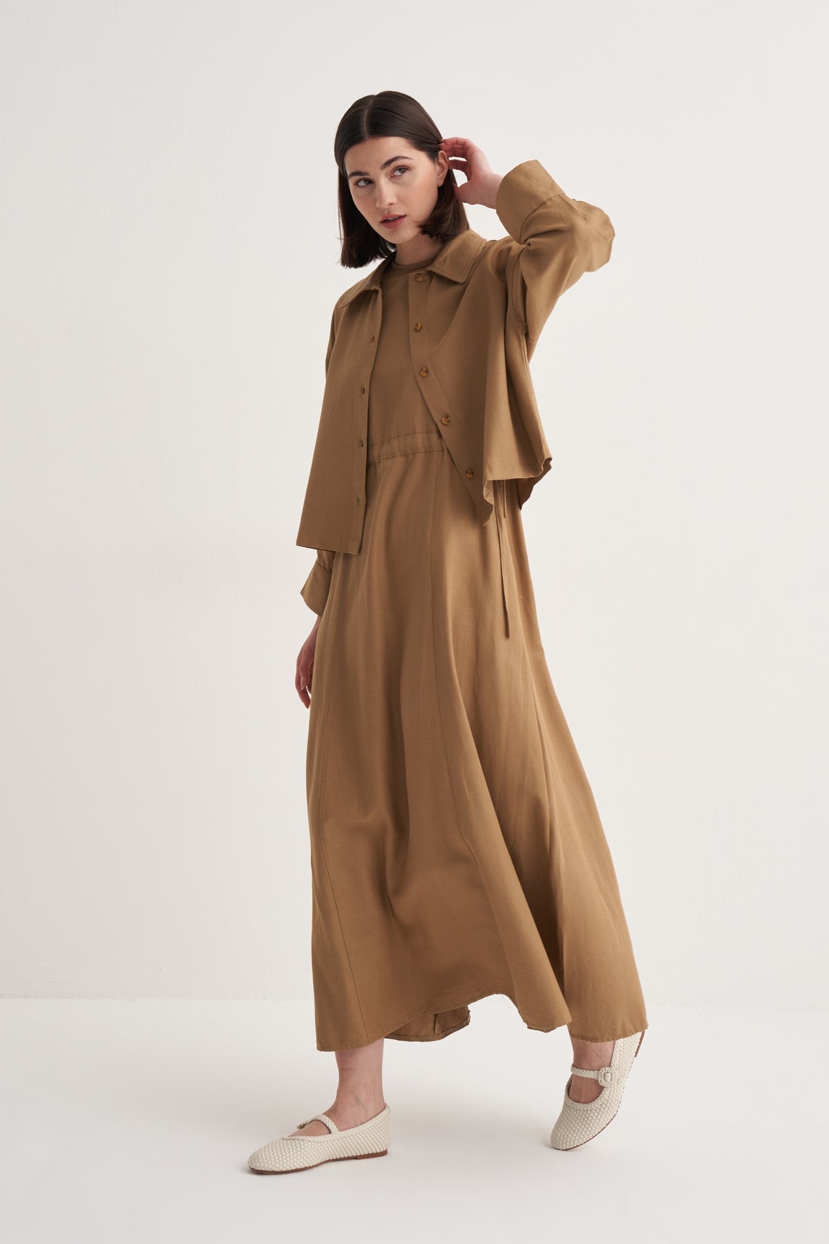 Kadın Dökümlü Pamuklu Elbiseli Takım Camel