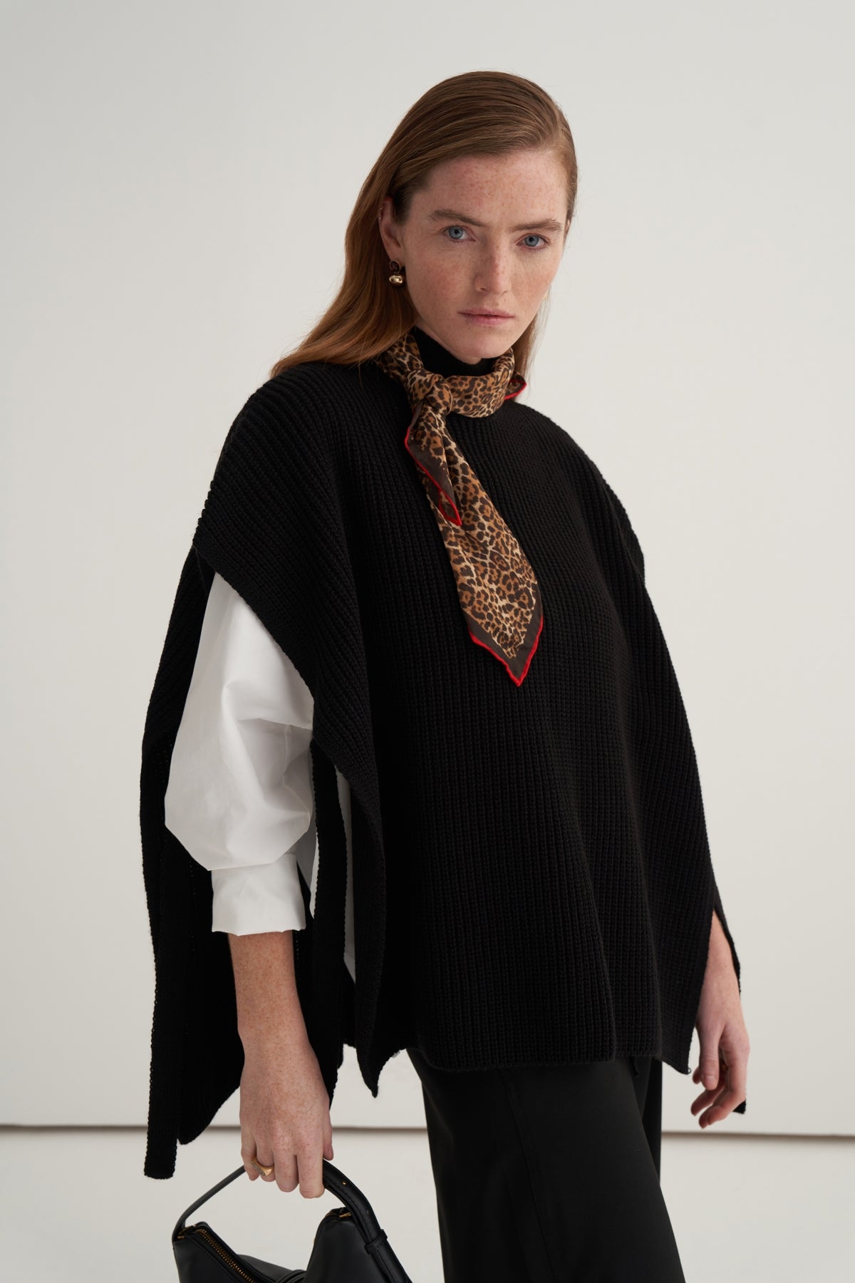 Kadın Uzun Bağlamalı Süveter Siyah