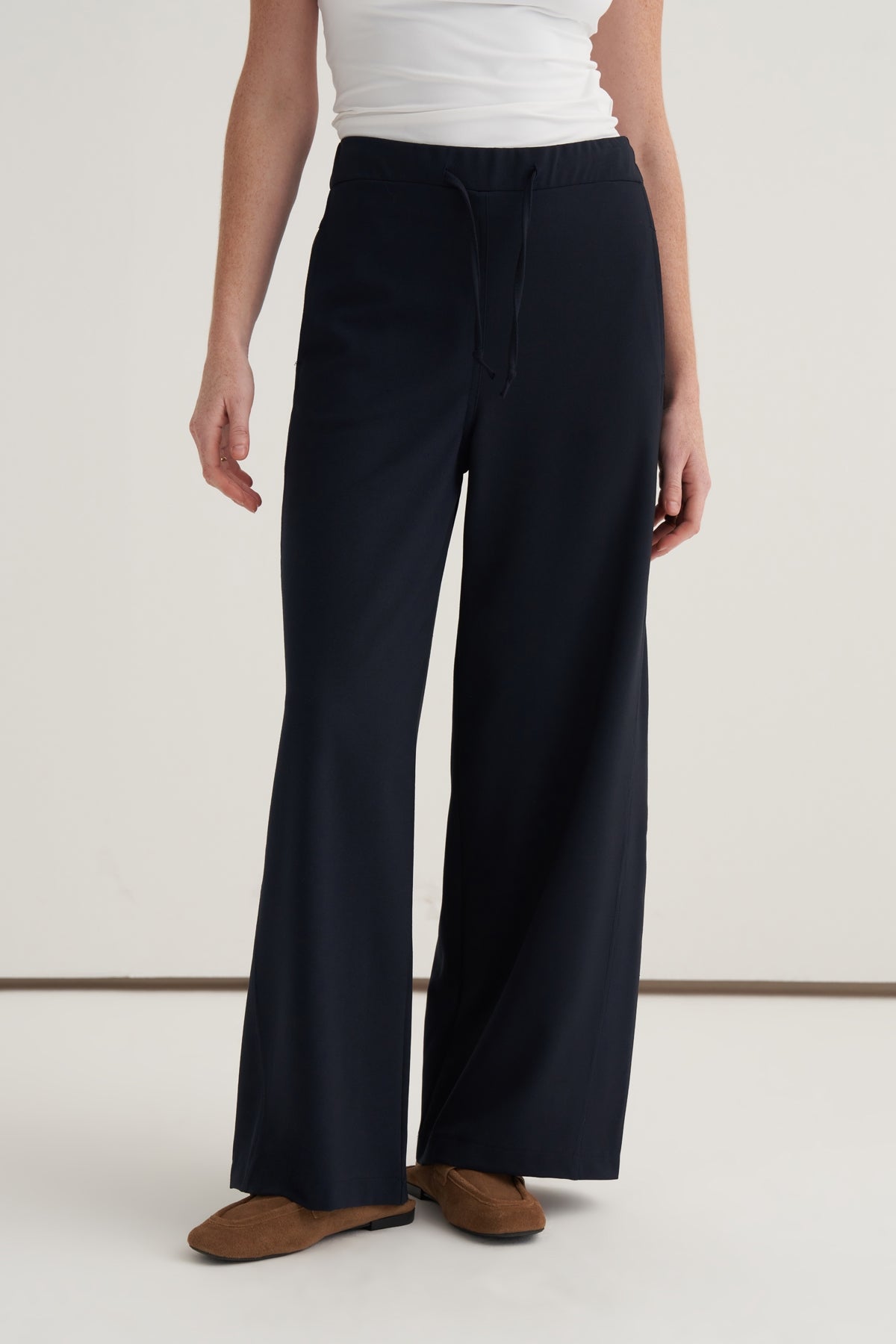 Kadın Yan Dikiş Detaylı Palazzo Pantolon Lacivert