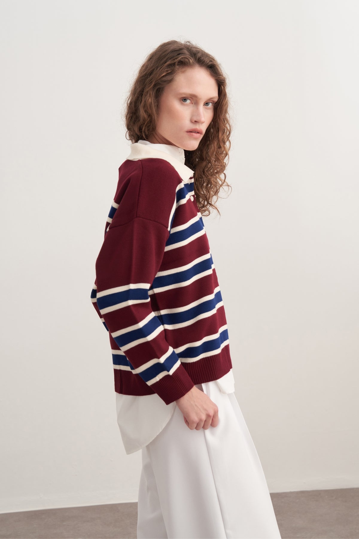 Kadın Çizgili Yakalı Triko Kazak Bordo