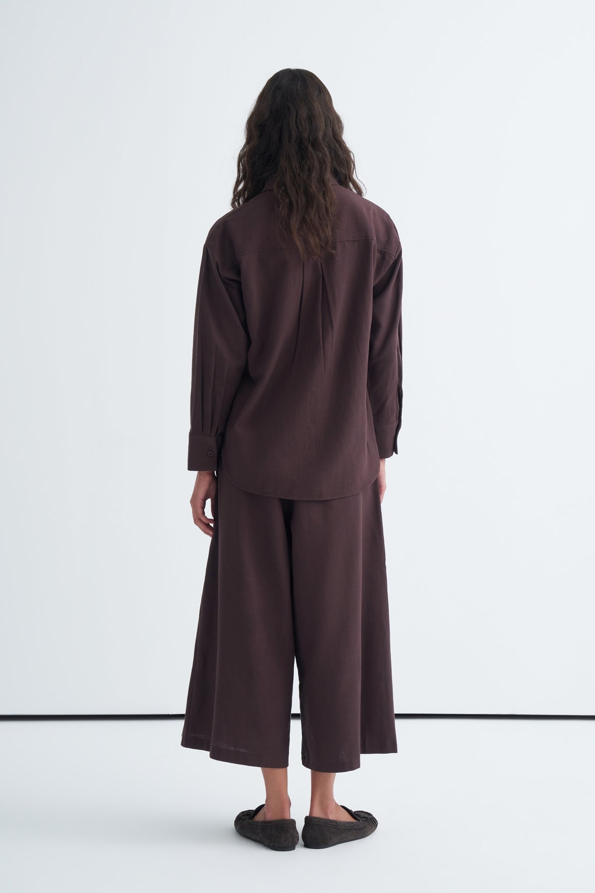 Kadın Organik Pamuklu Oversize Gömlek Pantolon Takım Kahve