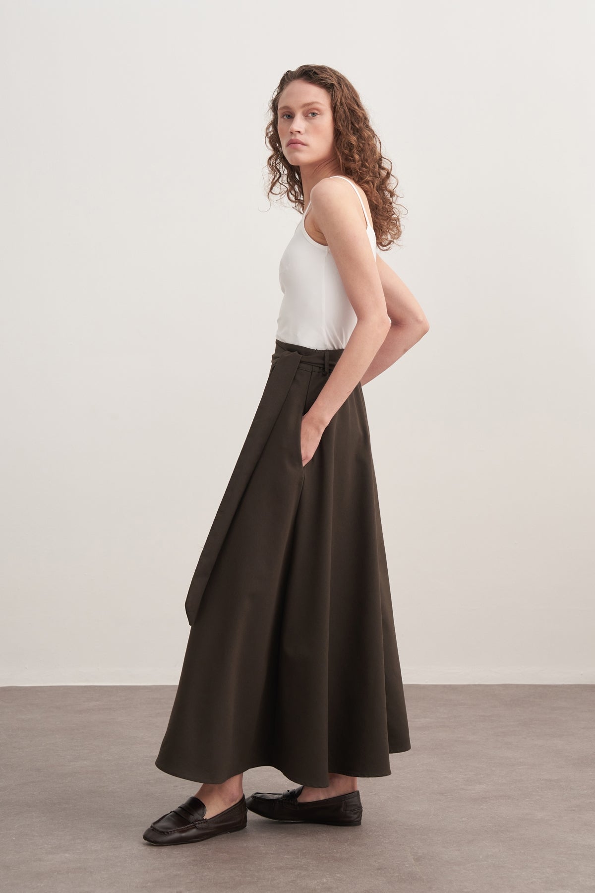 Kadın Gabardin Kemerli Kloş Etek Koyu Haki