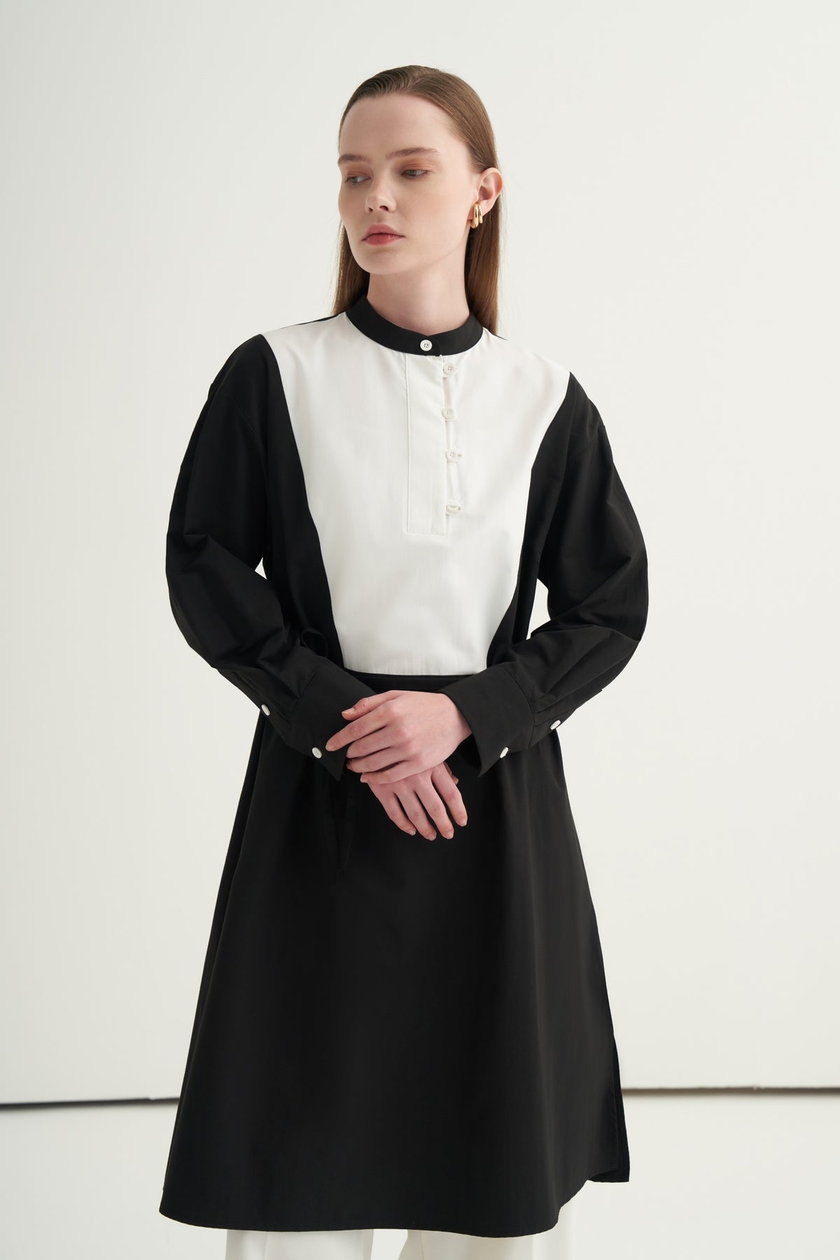 Kadın Hakim Yaka Kontrast Tunik Siyah