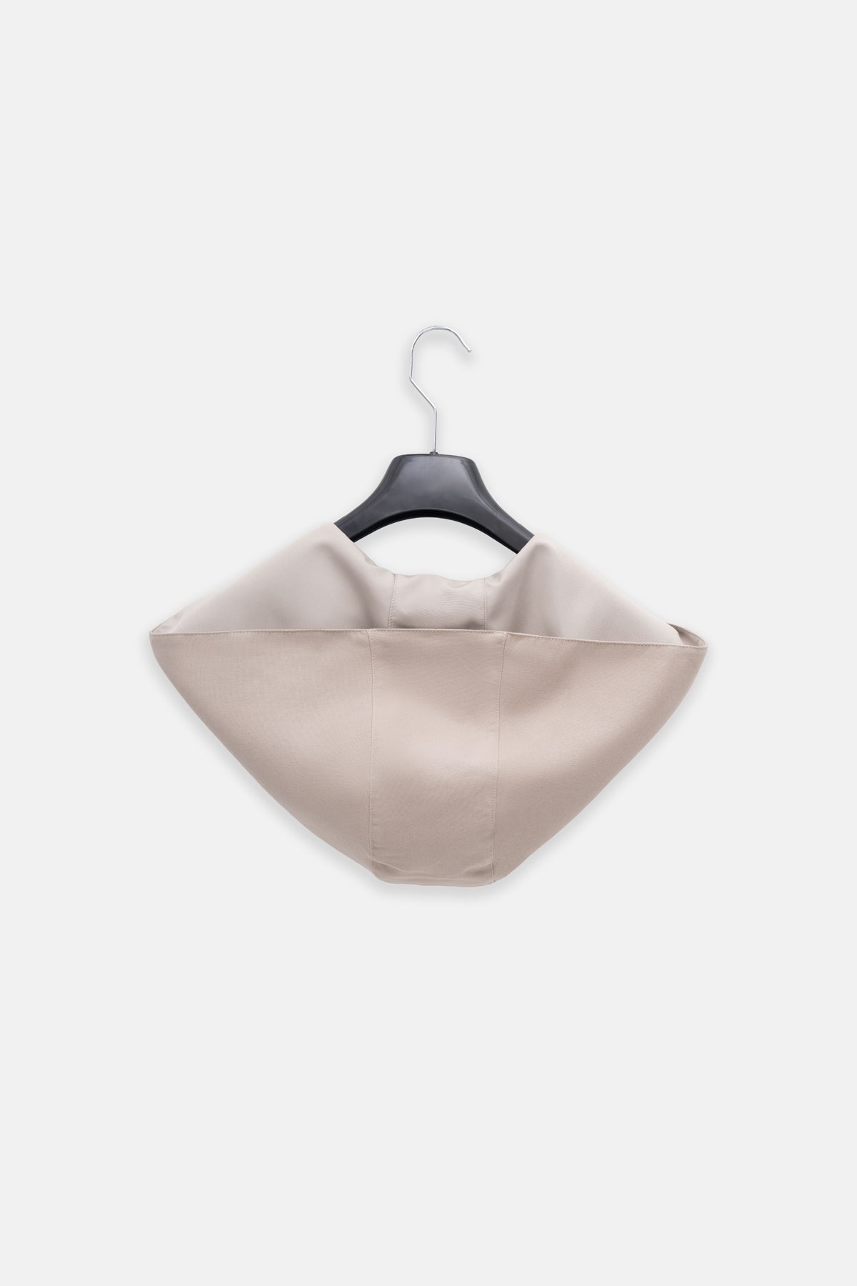 Kadın Şapkalı Omuz Şalı Bej