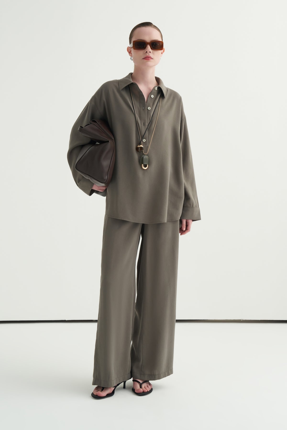 Kadın Modal Pat Kapamalı Gömlek Haki