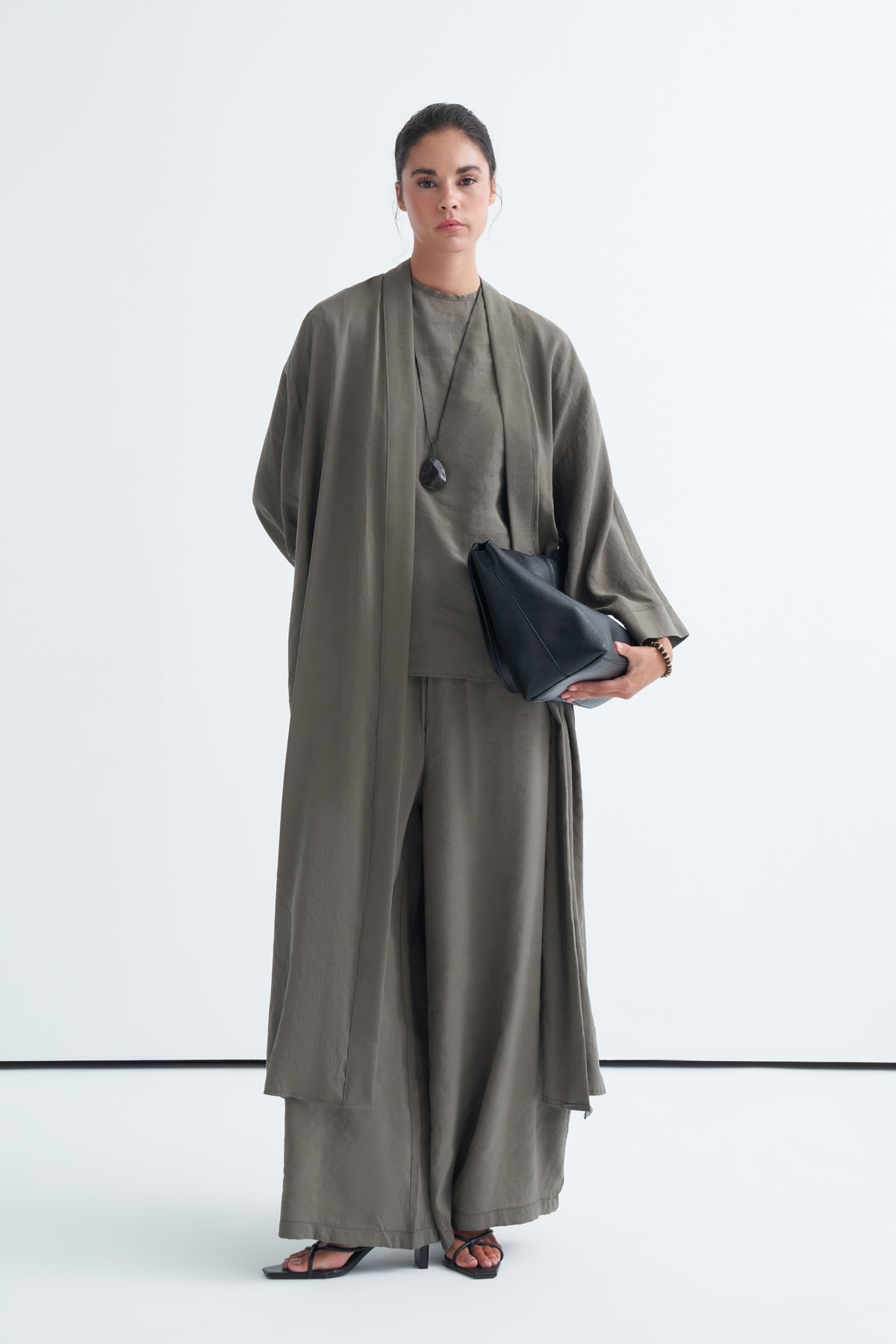 Modal 3'lü Pantolon Bluzlu Abaya Takım Haki