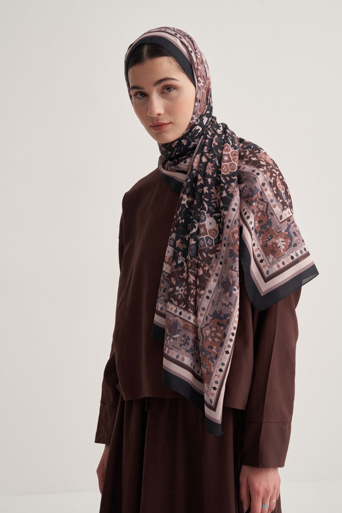 Kadın Soft Daisy Desen Şal Siyah