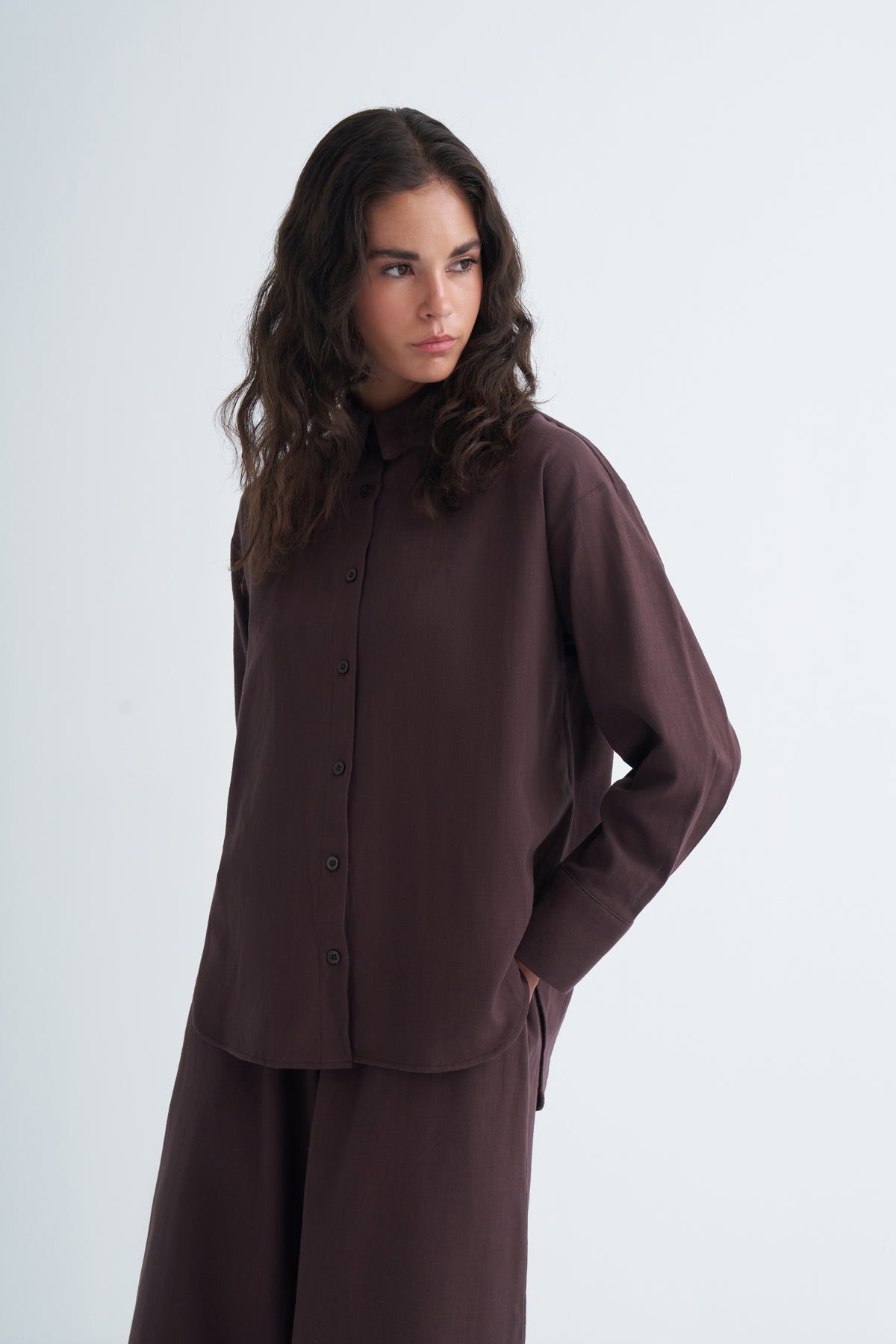 Kadın Organik Pamuklu Oversize Gömlek Pantolon Takım Kahve