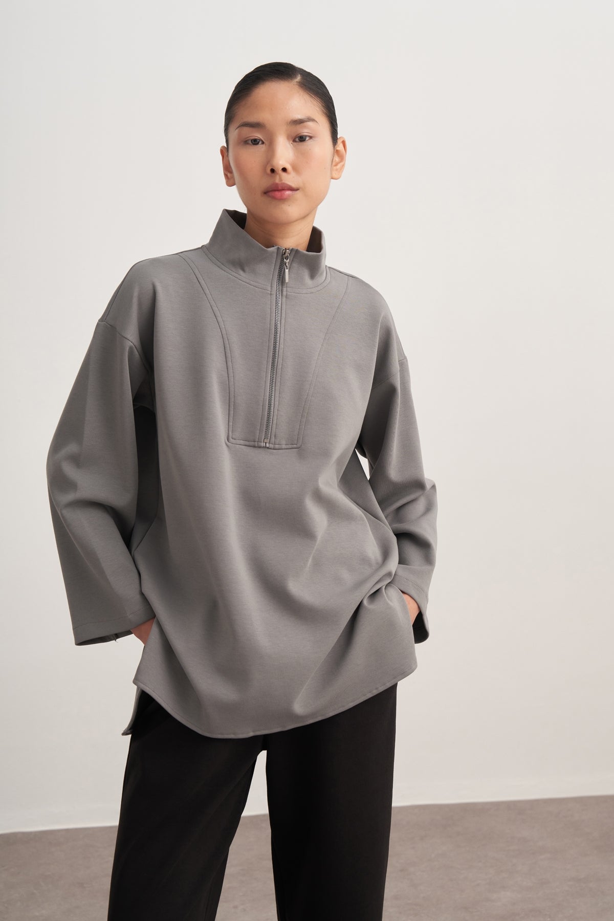 Kadın İnterlok Dik Yaka Sweat Füme