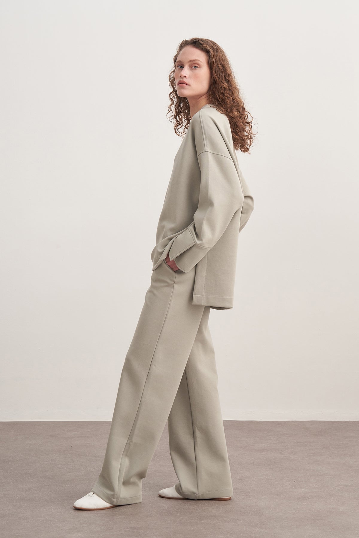 Kadın İnterlok Kol Detaylı Bluz Pastel Gri