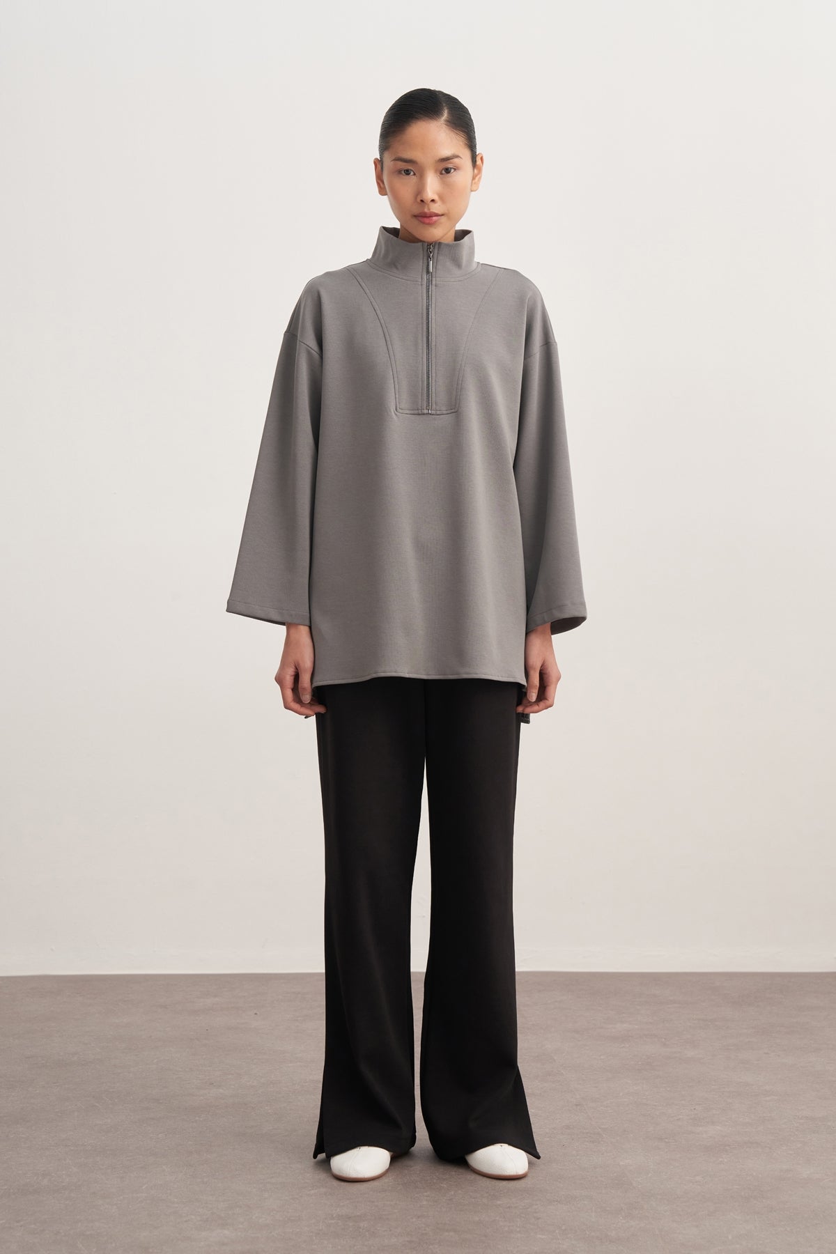 Kadın İnterlok Dik Yaka Sweat Füme