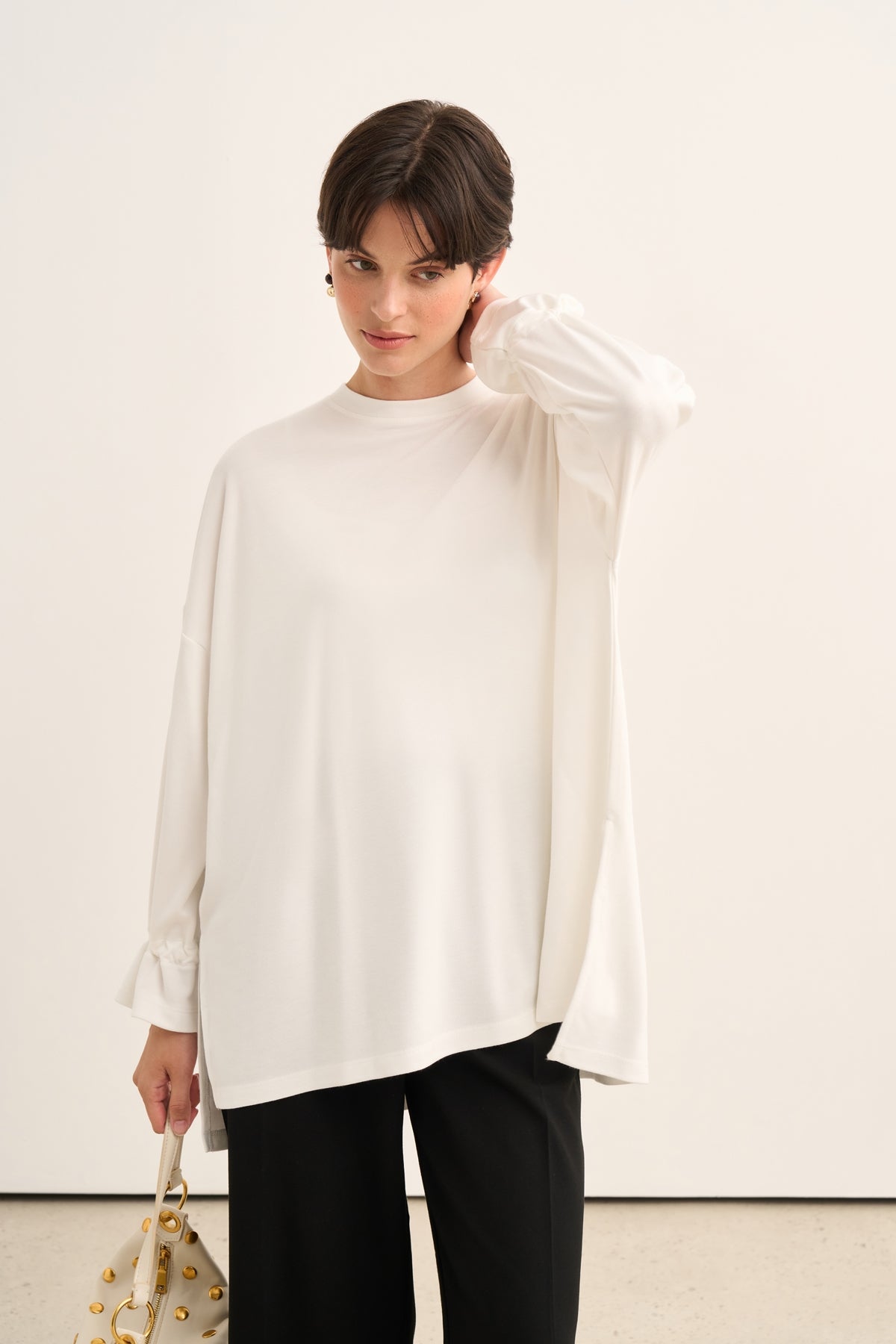 Kadın Kol Bağcıklı Yumuşak Dokulu Sweat Ekru