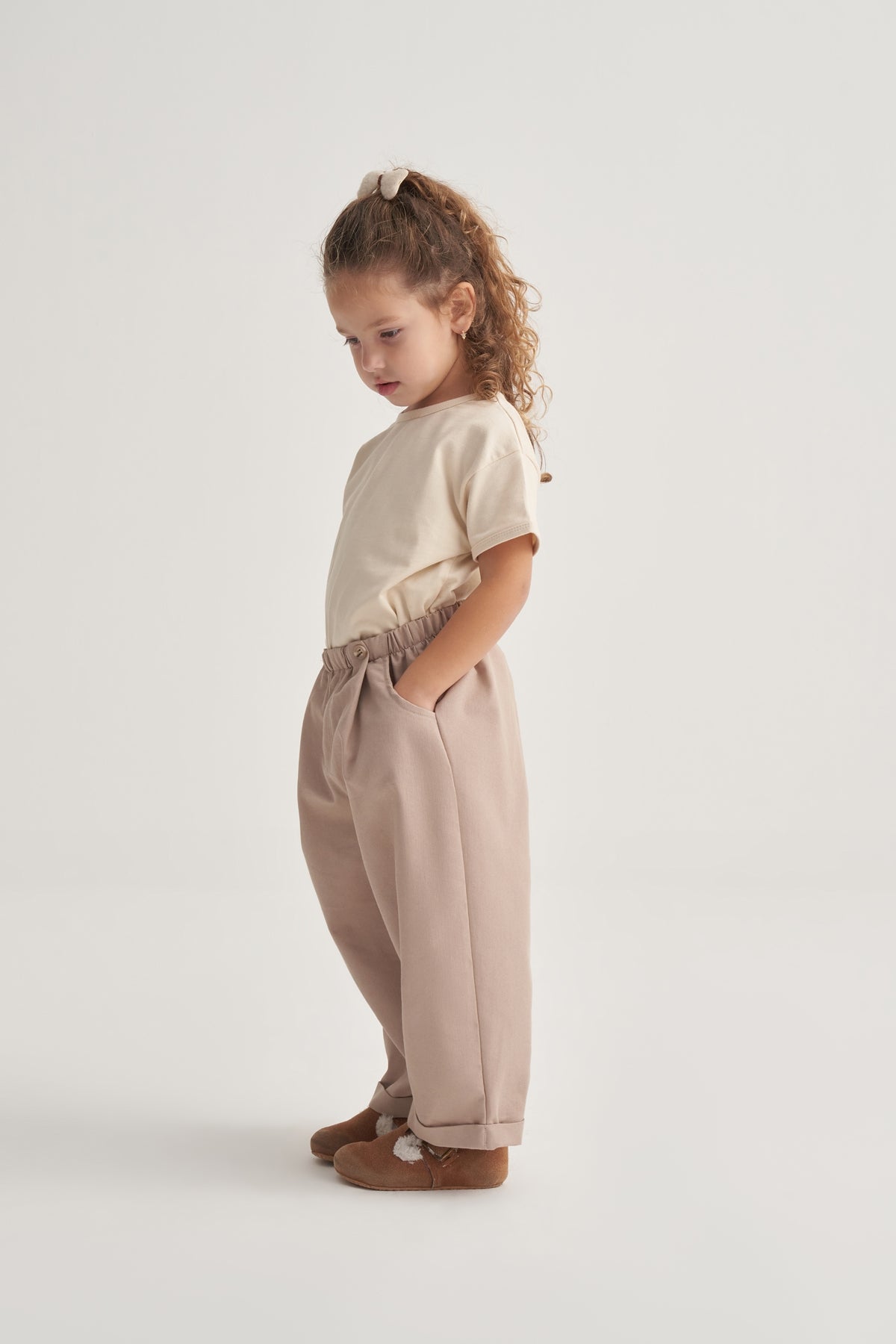 Unisex Çocuk Gabardin Pilili Pantolon Bej