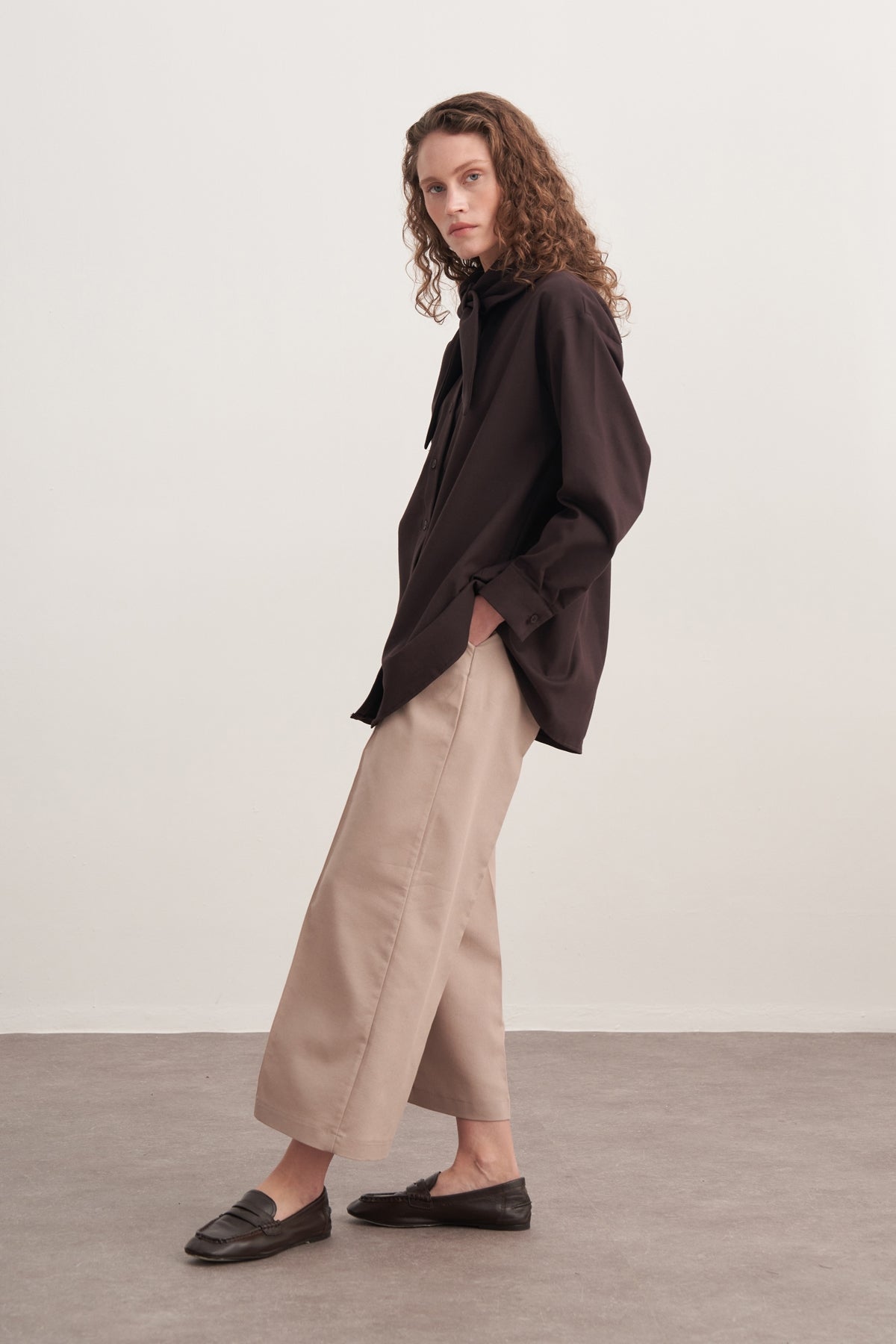 Kadın Gabardin Yaka Detaylı Gömlek Kahve