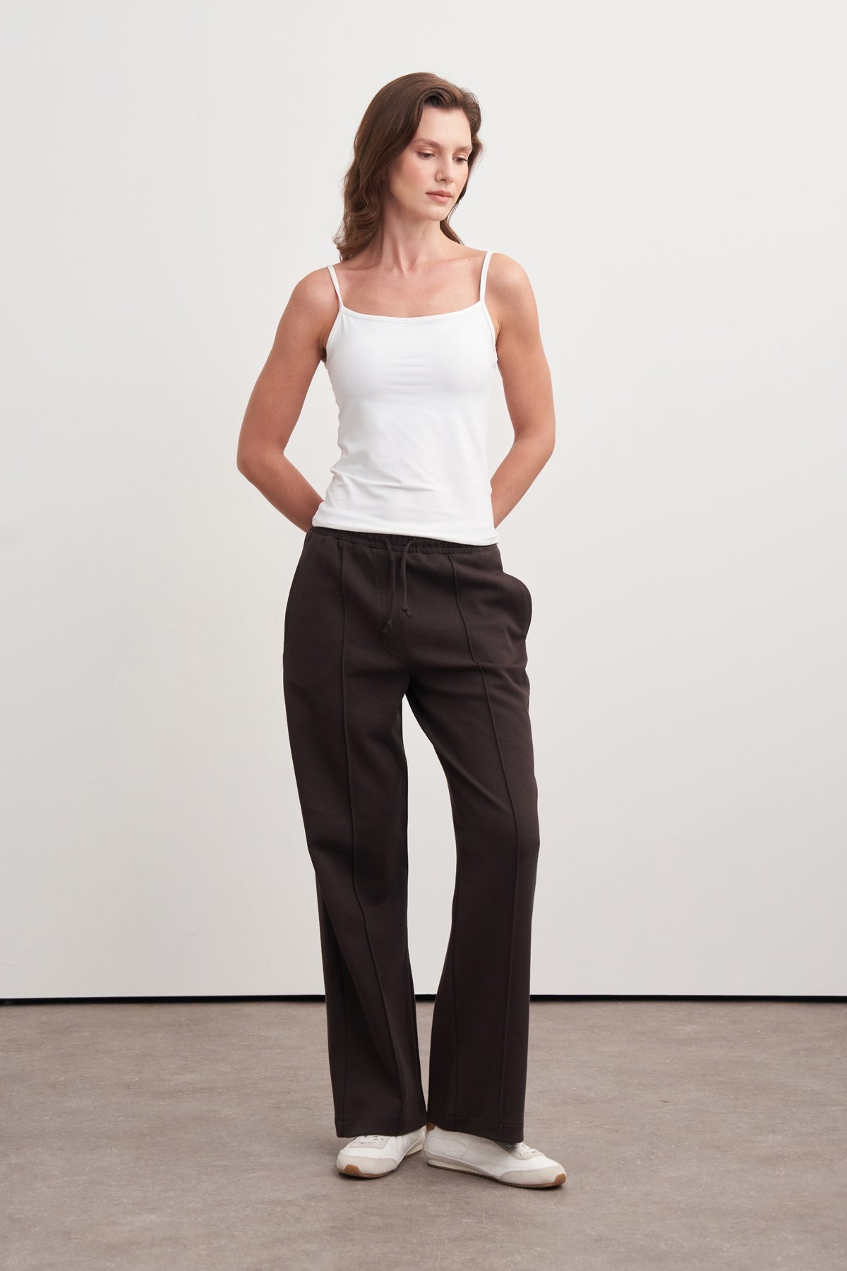 Kadın Rüzgarlıklı Sweat Pantolon Takım Kahve