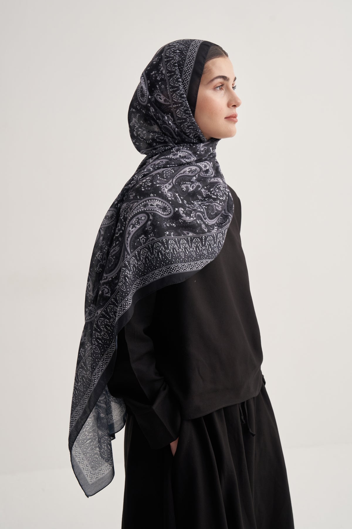 Kadın Soft Lily Desen Şal Füme