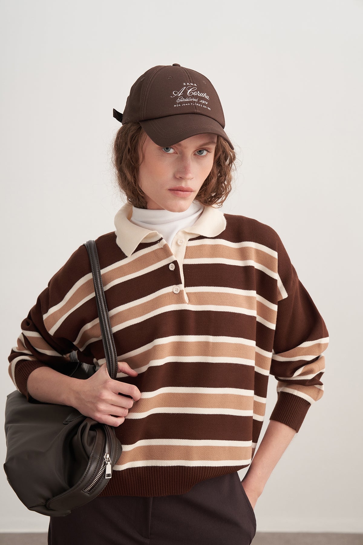 Kadın Çizgili Yakalı Triko Kazak Kahve