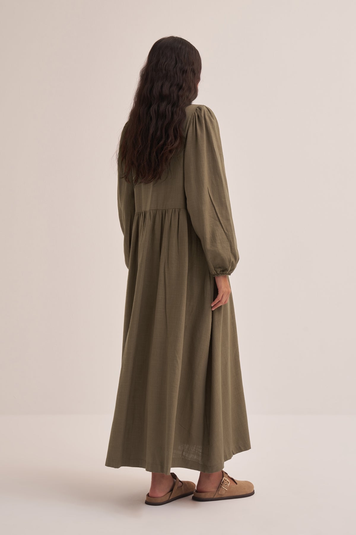 Kadın Organik Pamuk Büzgülü Elbise Kahve