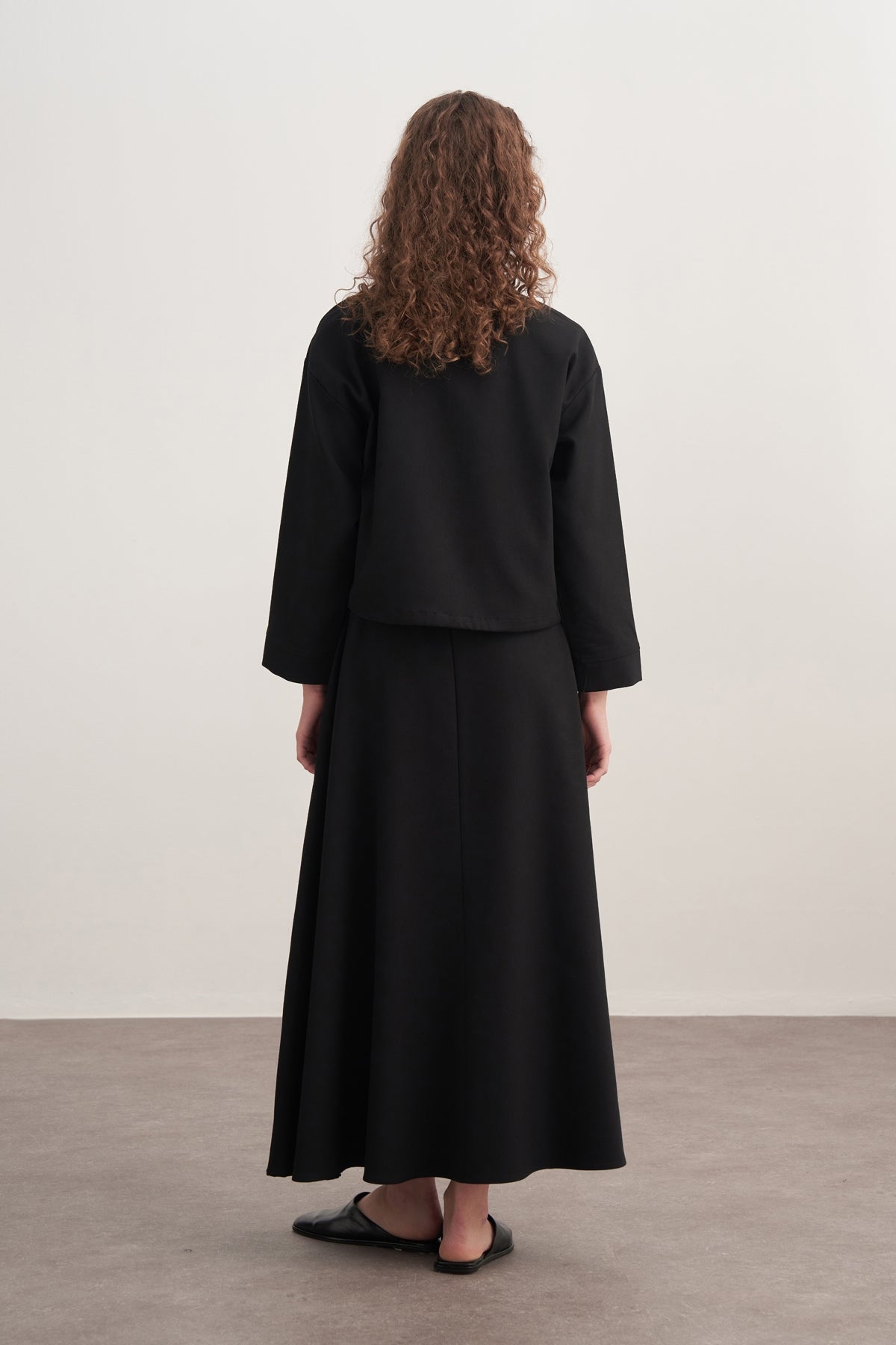 Kadın Gabardin Gömlekli Kloş Etek Takım Siyah