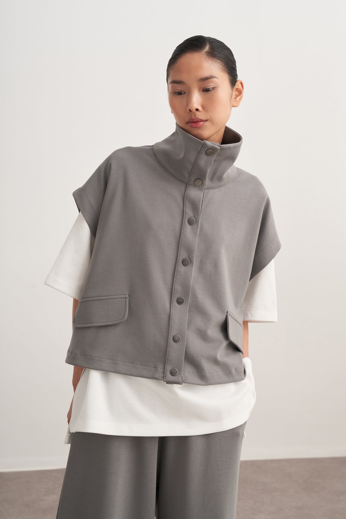 Kadın İnterlok Yüksek Yakalı Yelek Füme