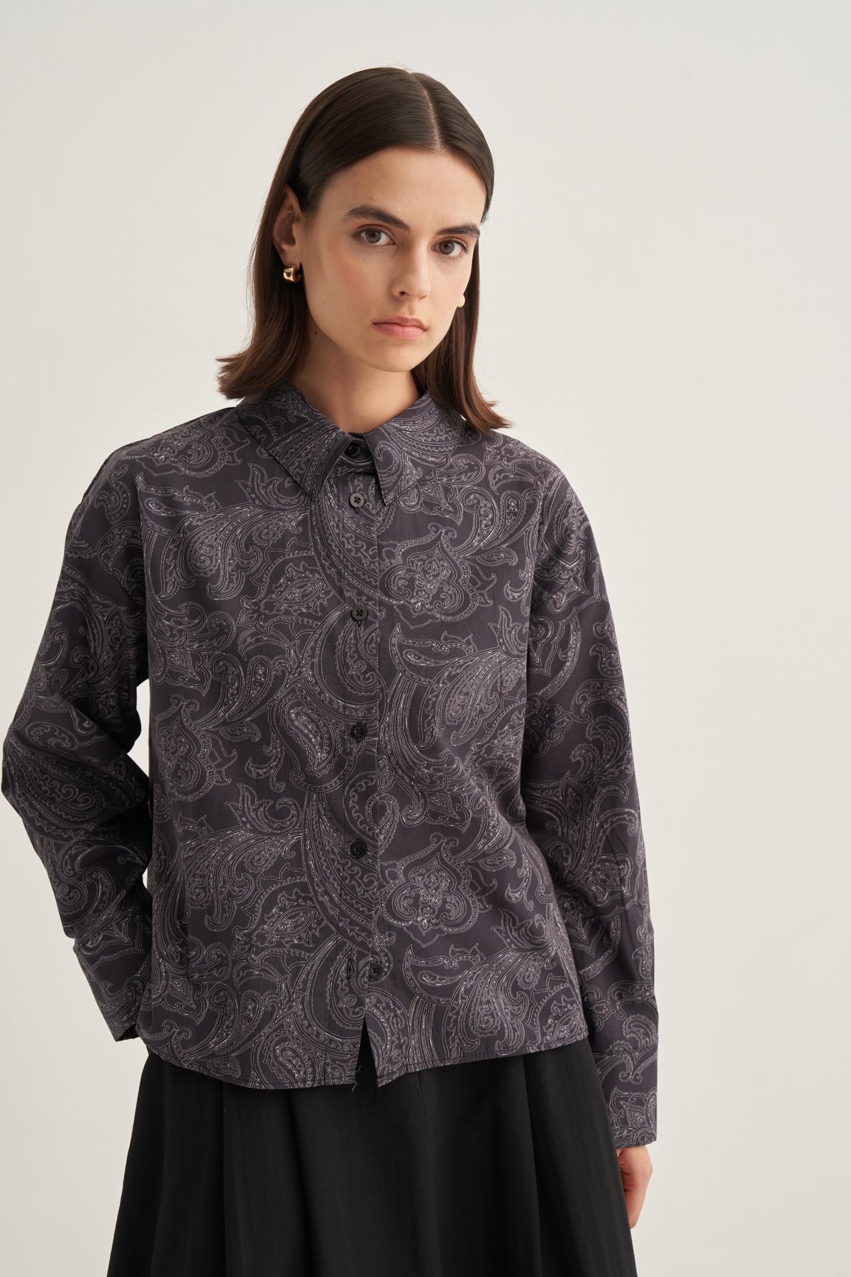 Kadın Poplin Oversize Kısa Gömlek Paisley Desen Siyah