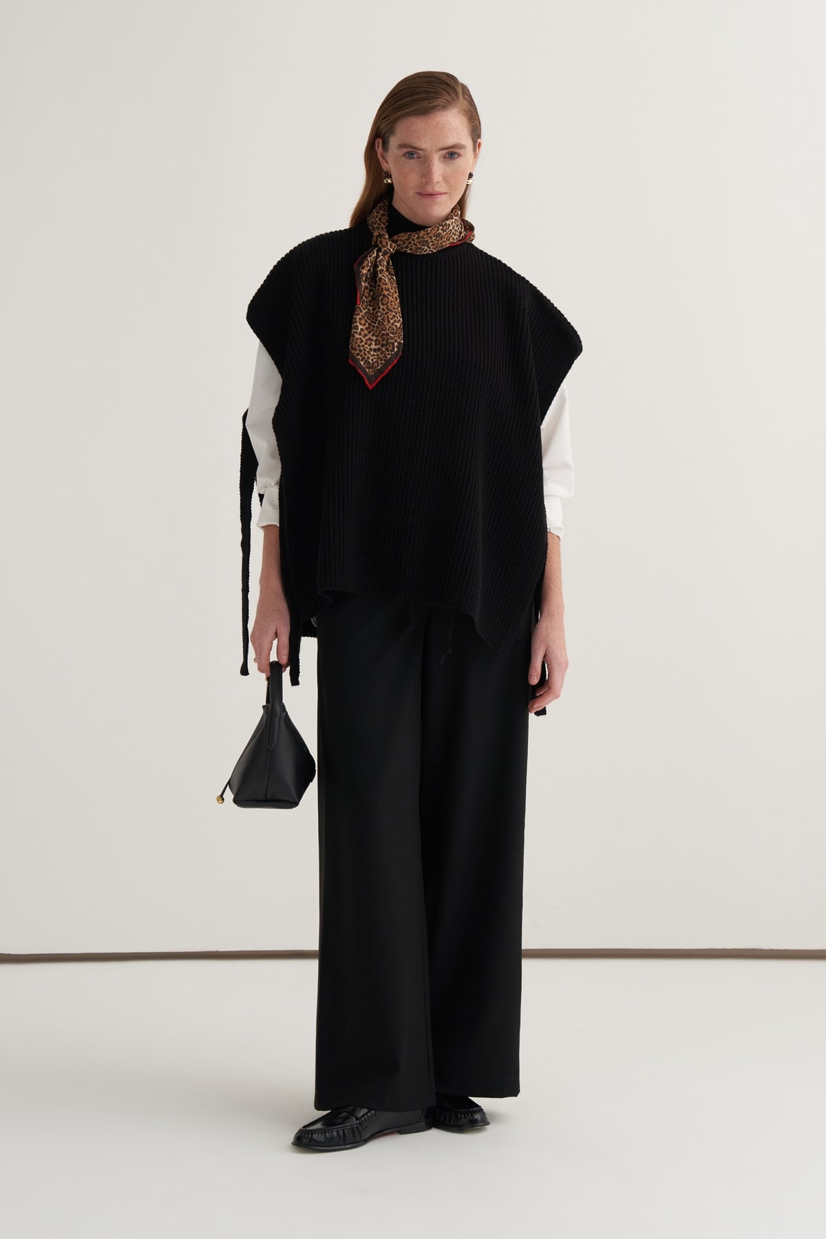 Kadın Uzun Bağlamalı Süveter Siyah