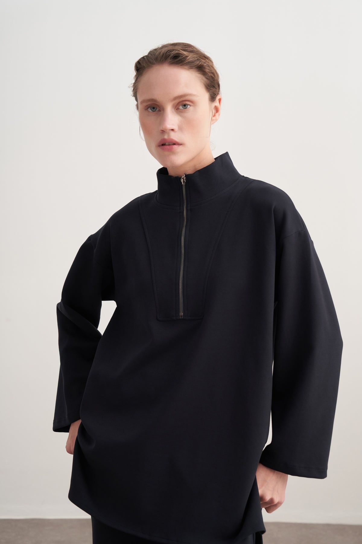 Kadın İnterlok Dik Yaka Sweat Lacivert