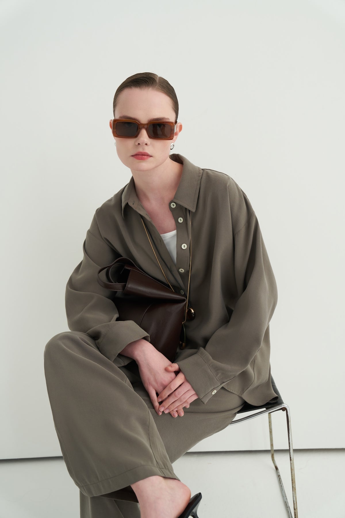 Kadın Modal Pat Kapamalı Gömlek Haki